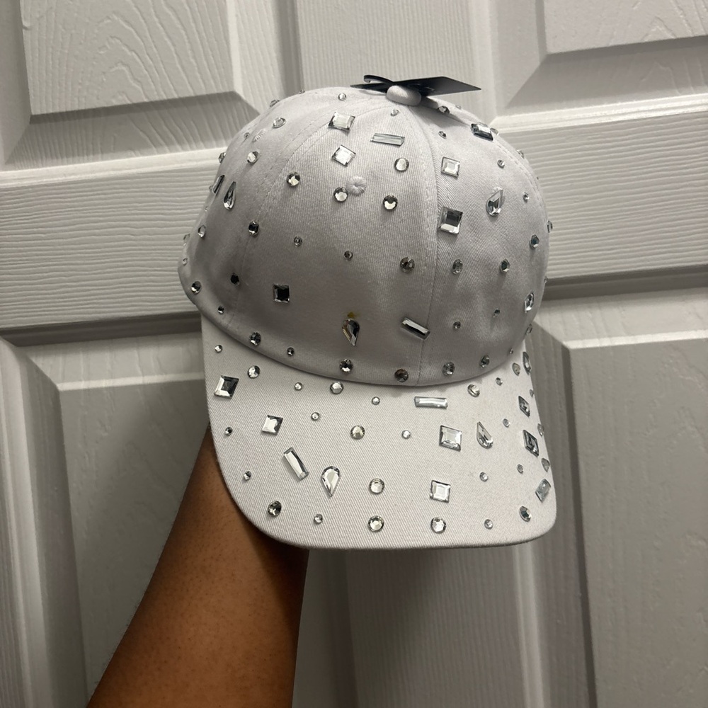 **NEVER WORN** CG New York Jeweled ladies Hat